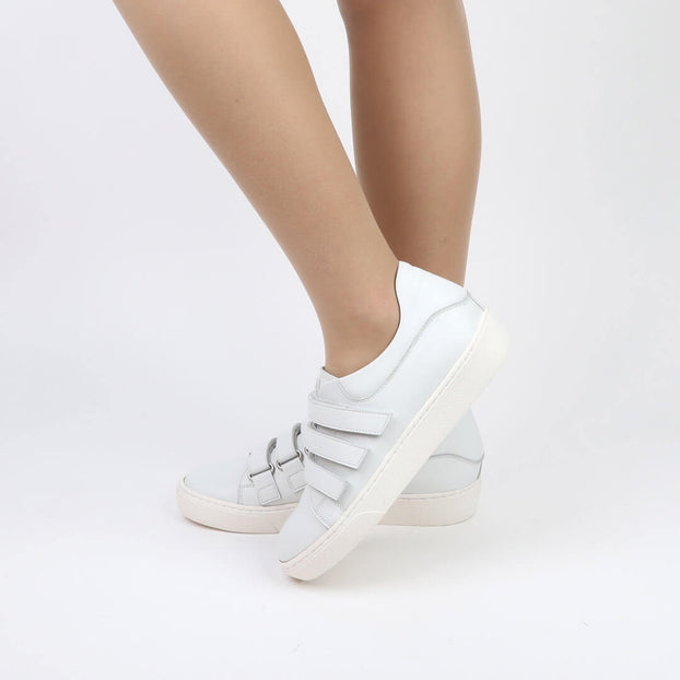 SALE Women's Low Cut 3 Strap Sneakers | Shopee Philippines